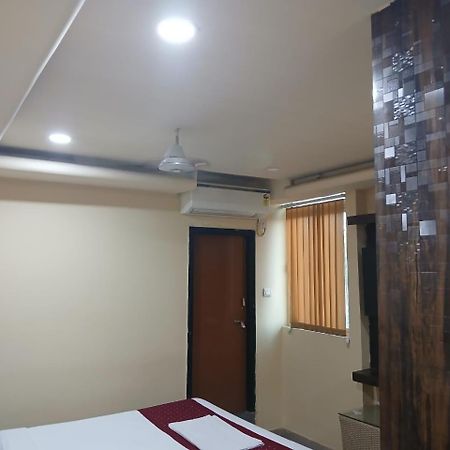 Blossoms Room Hotel Alekhya Residency- Luxury Lollection Hyderabad Exterior foto