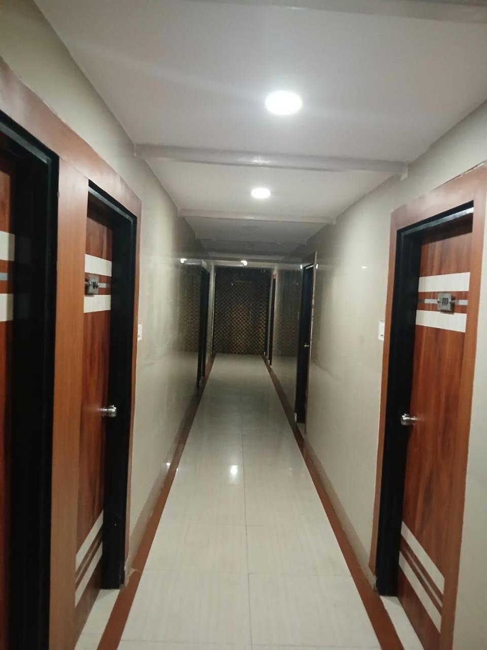 Blossoms Room Hotel Alekhya Residency- Luxury Lollection Hyderabad Exterior foto