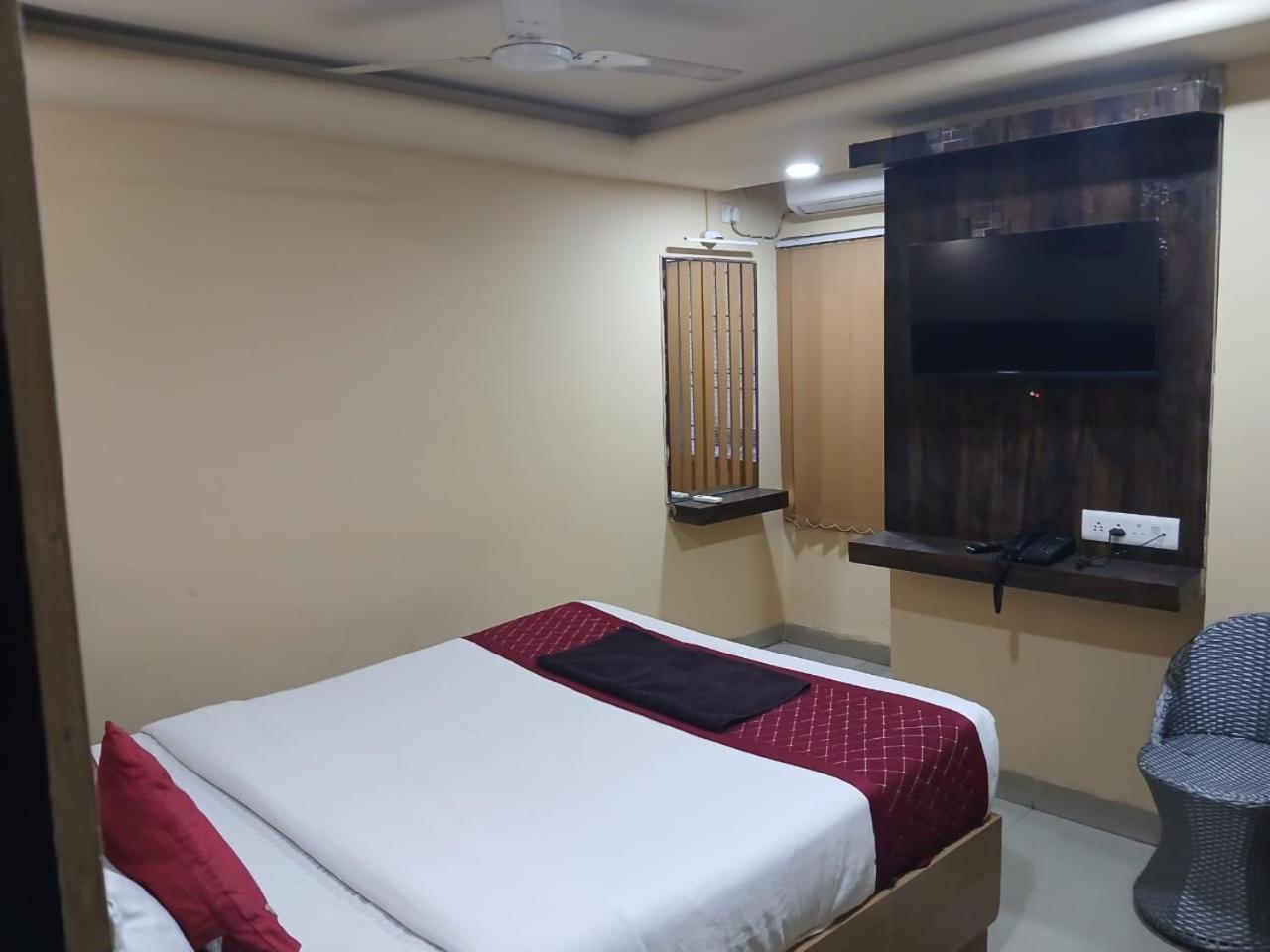 Blossoms Room Hotel Alekhya Residency- Luxury Lollection Hyderabad Exterior foto